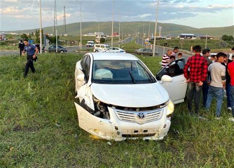 A­y­d­ı­n­­d­a­ ­T­r­a­f­i­k­ ­K­a­z­a­s­ı­n­d­a­ ­3­ ­K­i­ş­i­ ­Y­a­r­a­l­a­n­d­ı­